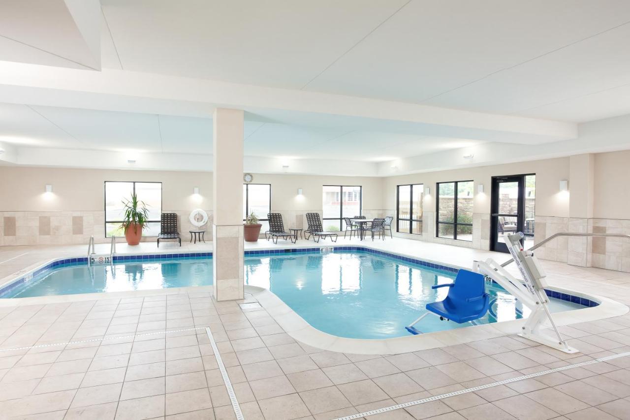 Hampton Inn & Suites Niles/Warren, Oh Экстерьер фото