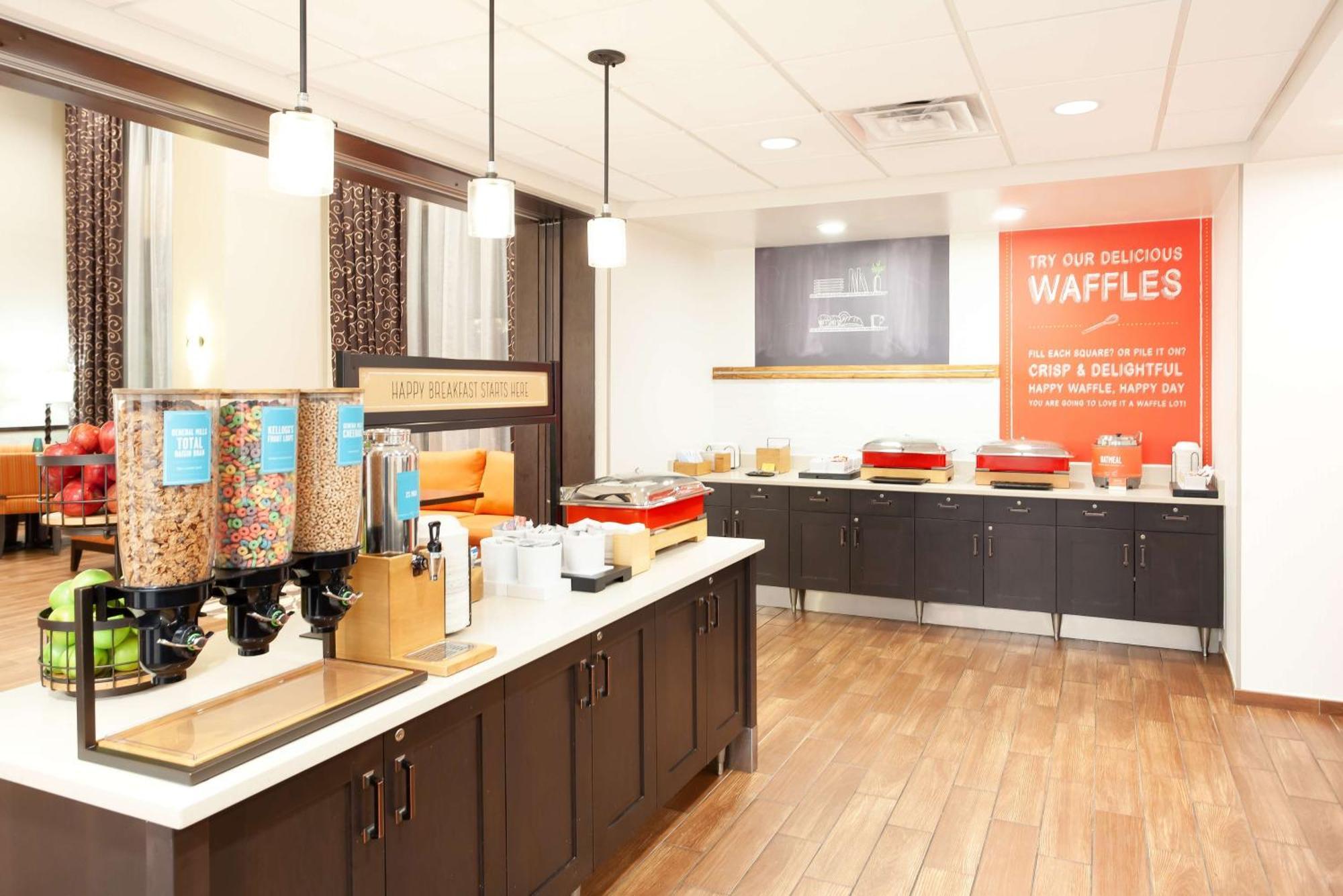 Hampton Inn & Suites Niles/Warren, Oh Экстерьер фото
